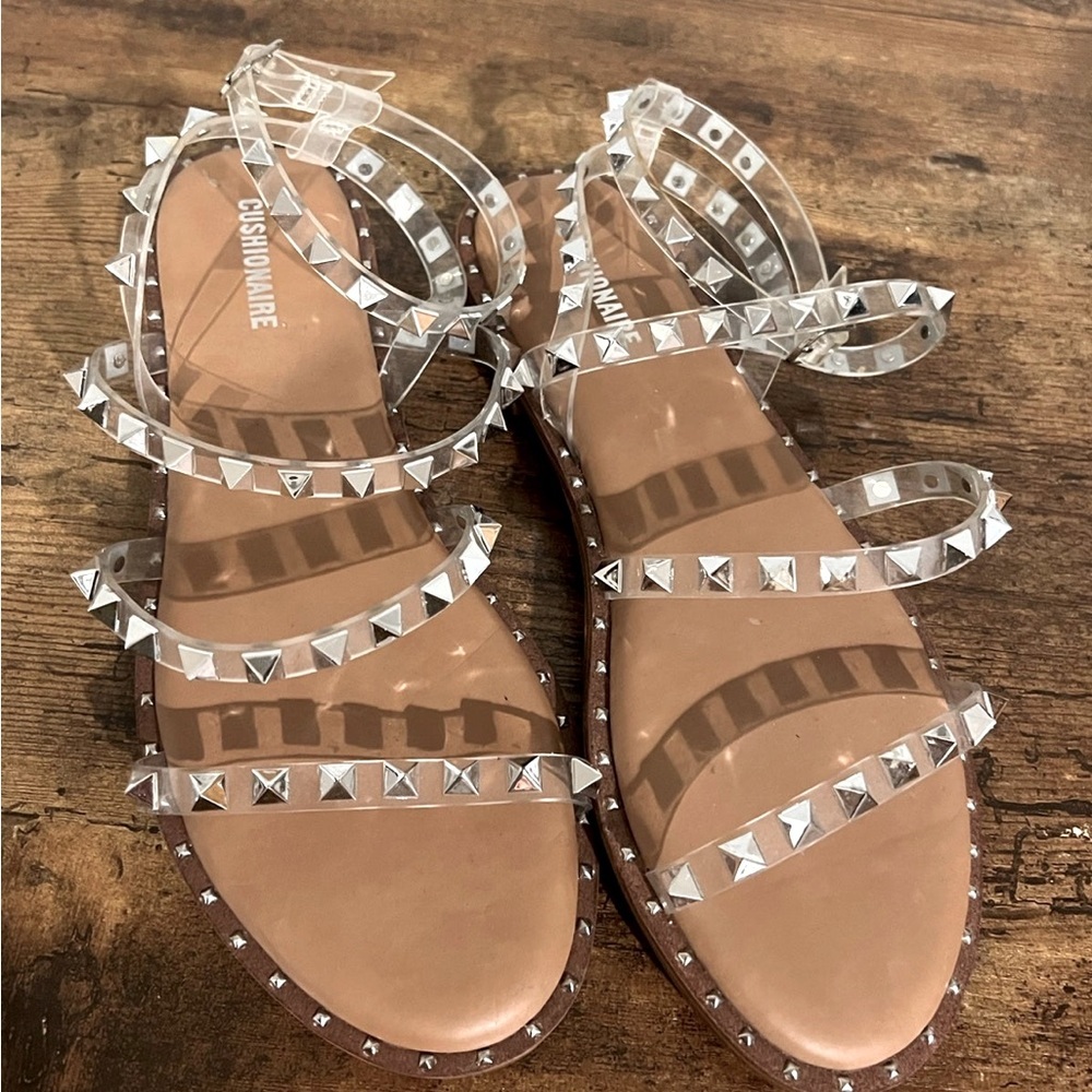 Cushionaire Clear Studded Strappy Sandals in Transparent/Tan